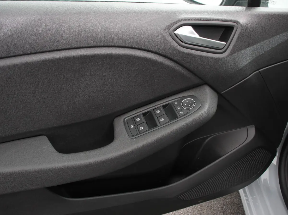 1.0 TCe 90 GPF evolution Navigatie Apple Carplay/Android Auto Led Dab Cruise Control Lichtmetalen Velgen