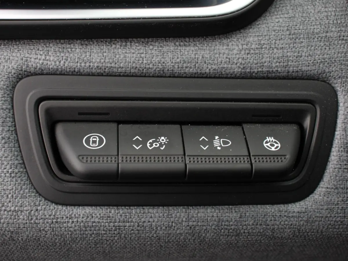 1.0 TCe 90 GPF evolution Navigatie Apple Carplay/Android Auto Led Dab Cruise Control Lichtmetalen Velgen