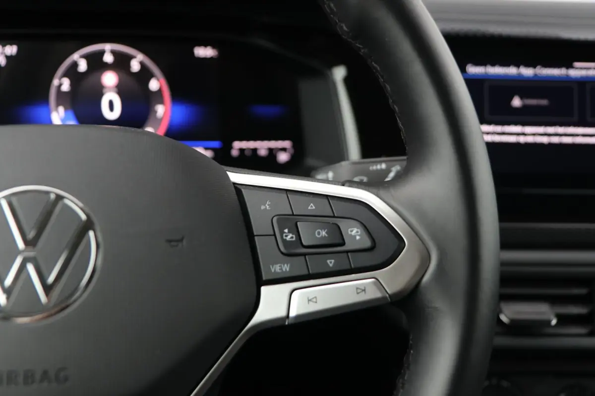 1.0 TSI 95pk Life Edition | App Connect | Achteruitrijcamera | Keyless