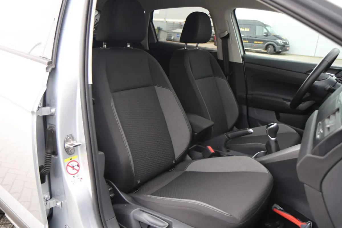 1.0 TSI 95pk Life Edition | App Connect | Achteruitrijcamera | Keyless