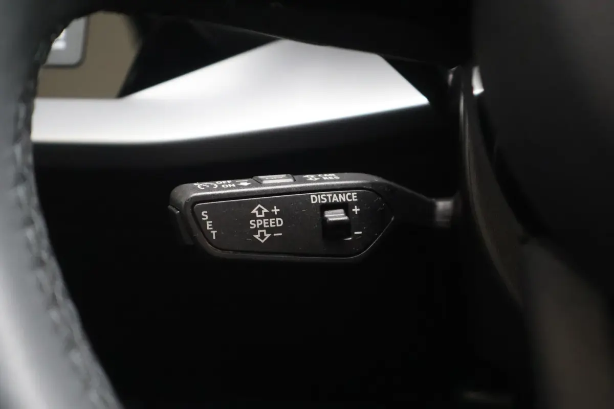 30 TFSI 110pk S-tronic Attitude | Cruise Control | PDC | Carplay | LED Verlichting | Clima