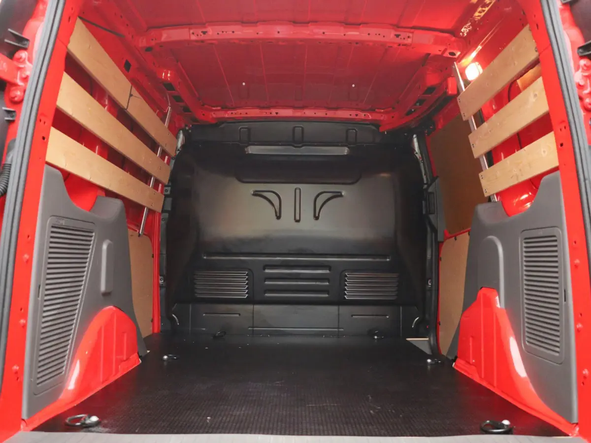 1.5 EcoBlue L1 Trend | TREKHAAK | Voorruitverwarming | Bluetooth | Airco | Laadruimte Bescherming