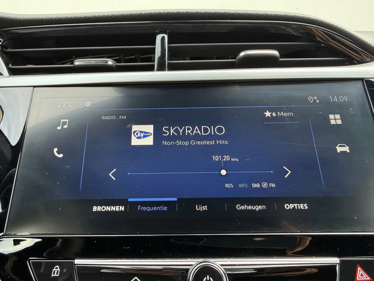 1.2 110PK Turbo Hybrid GS AUT | CAMERA ACHTER| CLIMATE CONTROL| DODEHOEK DETECTIE| PARKEERSENSOREN V&A| CRUISE CONTROL| APPLE CARPLAY/ANDROID AUTO