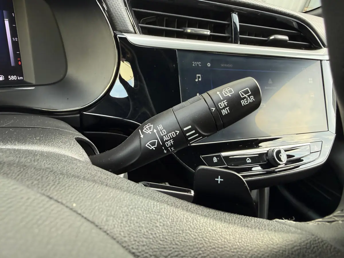 1.2 110PK Turbo Hybrid GS AUT | CAMERA ACHTER| CLIMATE CONTROL| DODEHOEK DETECTIE| PARKEERSENSOREN V&A| CRUISE CONTROL| APPLE CARPLAY/ANDROID AUTO