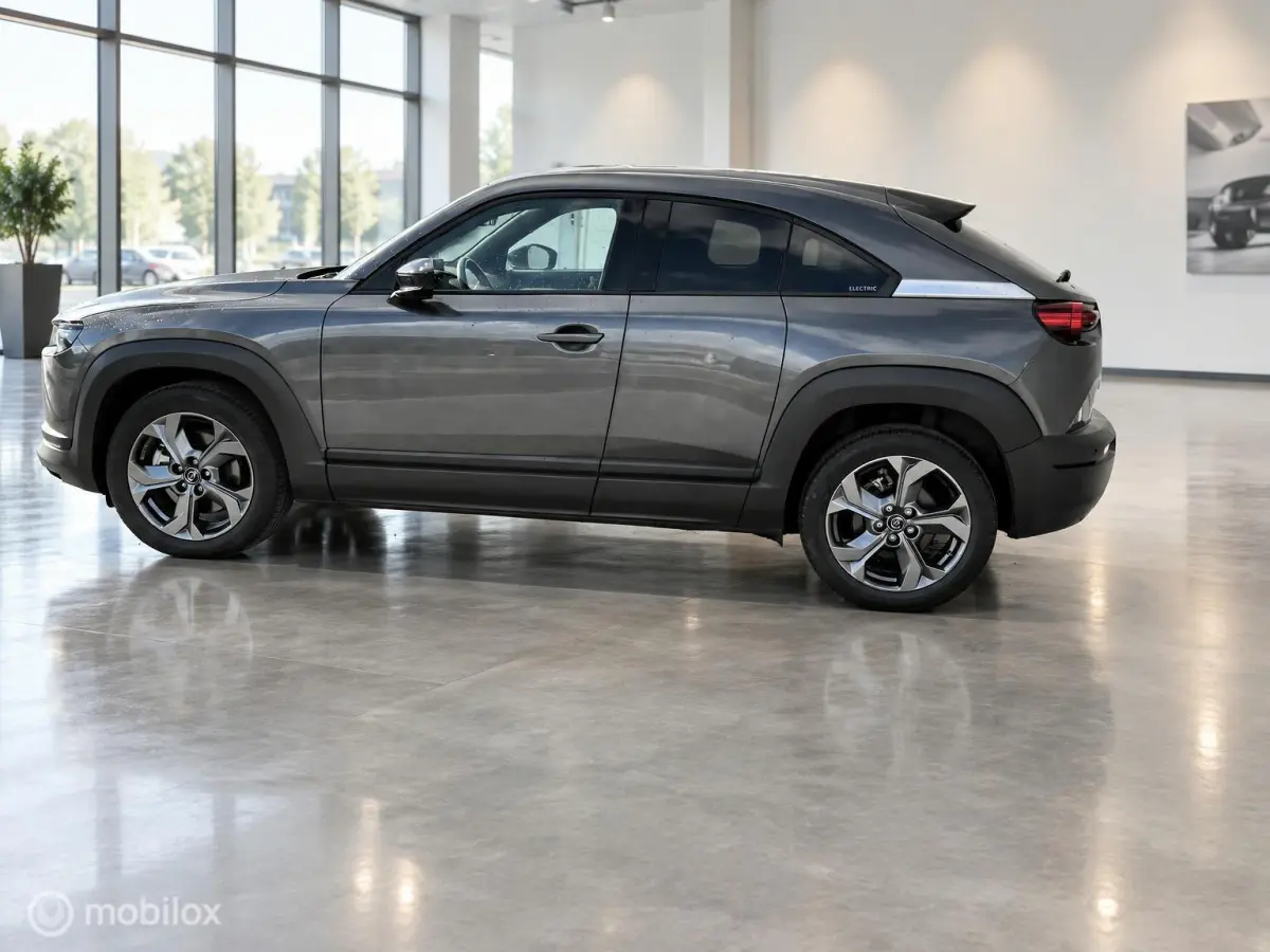 e-SkyActiv 145 36kWh | SOH 93,31% MOBA | HUD | Leder | Elektrisch pakket | 74.279 KM