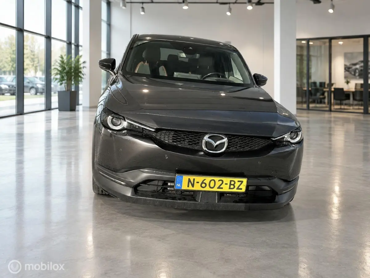 e-SkyActiv 145 36kWh | SOH 93,31% MOBA | HUD | Leder | Elektrisch pakket | 74.279 KM