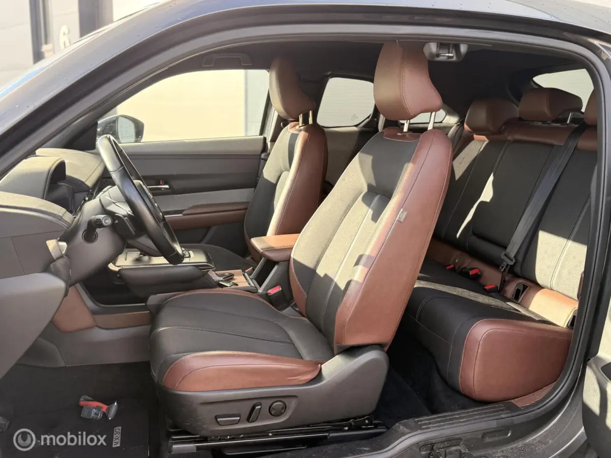 e-SkyActiv 145 36kWh | SOH 93,31% MOBA | HUD | Leder | Elektrisch pakket | 74.279 KM