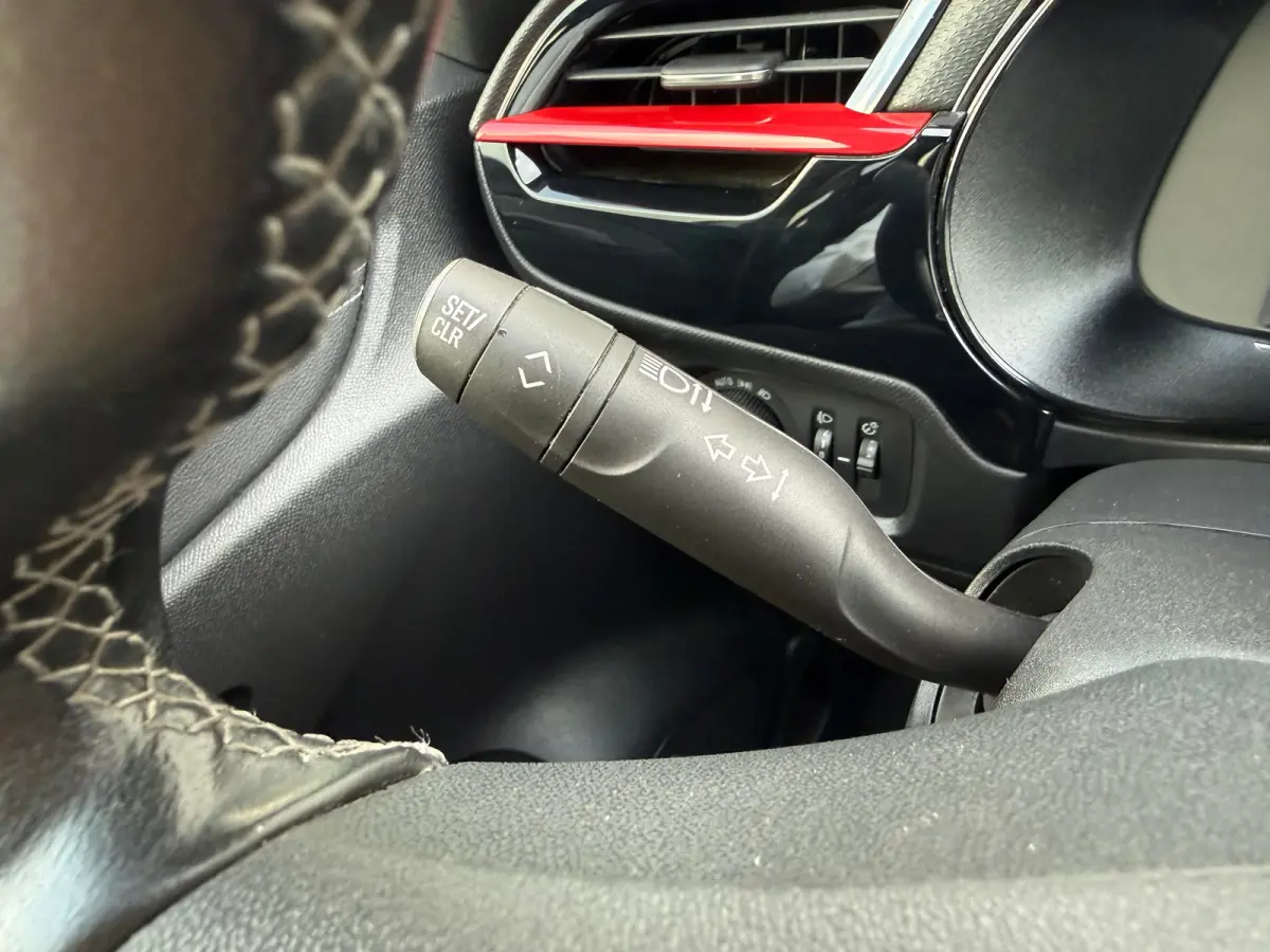 1.2 100PK GS Line | KEYLESS ENTRY&START| CAMERA ACHTER| PARKEERSENSOREN V&A| CRUISE CONTROL