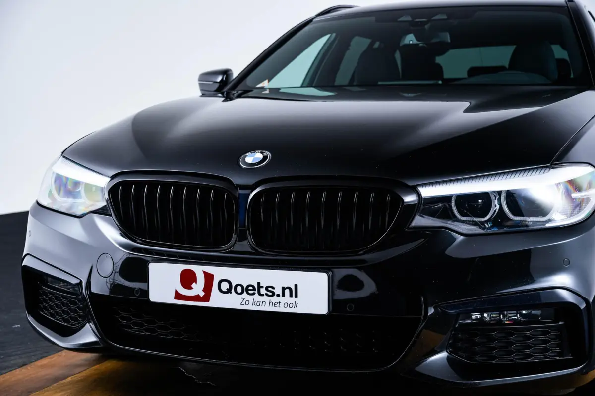 530i xDrive High Executive M Sport - Trekhaak - Ambiance verlichting - Driving/Parking Assistant - Sportstoelen - Elektrisch verwarmde voorstoelen - Navigatiesysteem Professional - Harman ka
