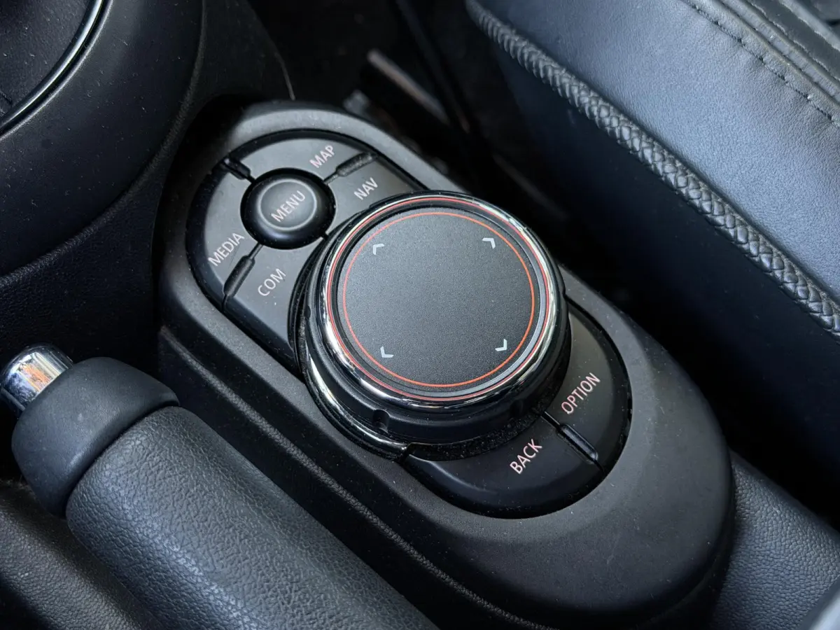 1.5 136PK | UNIEK NETTE STAAT | 1e Eigenaar | NL Auto | AUTOMAAT | LUXE | Cabrio | John Cooper Works | JCW | NAP | Harman Kardon | Achteruitrijcamera | Keyless Entry | Carplay | Cruise Contr
