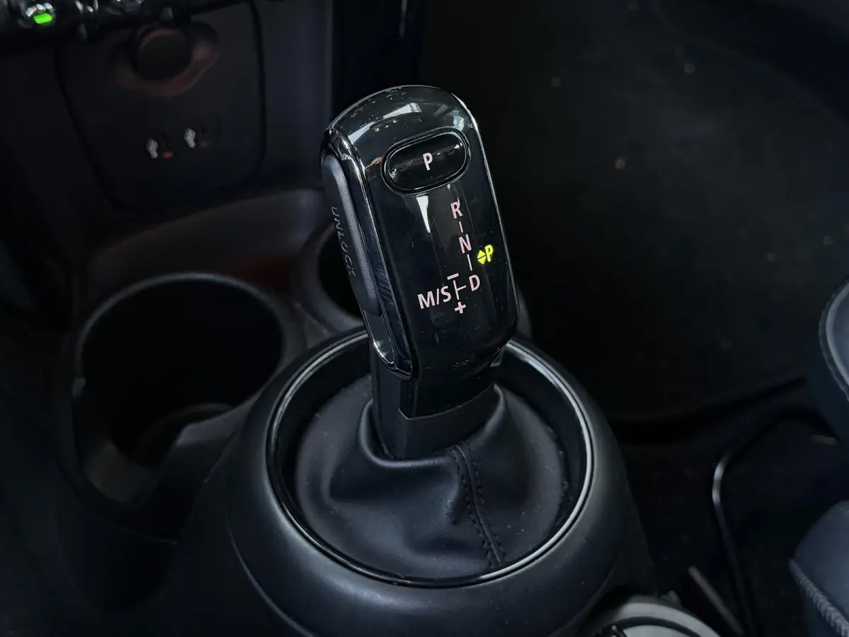 1.5 136PK | UNIEK NETTE STAAT | 1e Eigenaar | NL Auto | AUTOMAAT | LUXE | Cabrio | John Cooper Works | JCW | NAP | Harman Kardon | Achteruitrijcamera | Keyless Entry | Carplay | Cruise Contr