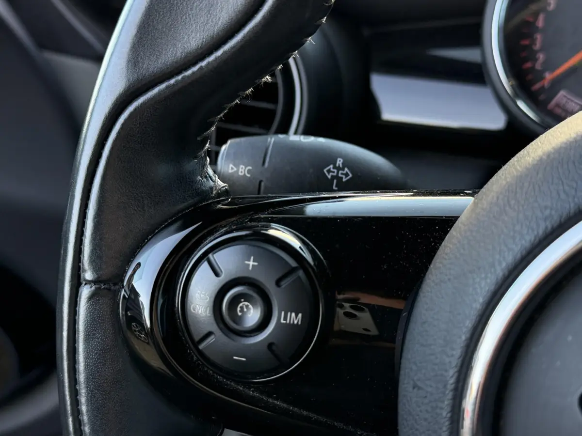 1.5 136PK | UNIEK NETTE STAAT | 1e Eigenaar | NL Auto | AUTOMAAT | LUXE | Cabrio | John Cooper Works | JCW | NAP | Harman Kardon | Achteruitrijcamera | Keyless Entry | Carplay | Cruise Contr