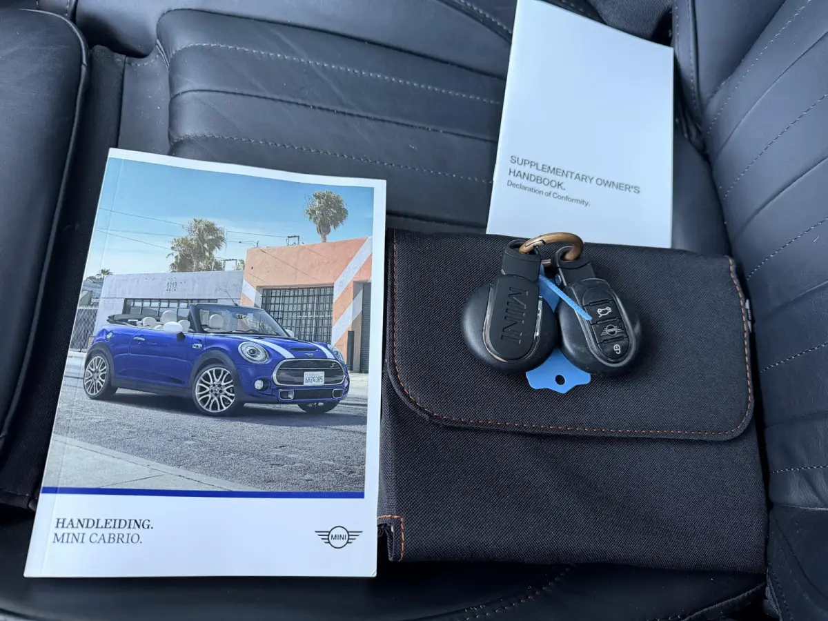 1.5 136PK | UNIEK NETTE STAAT | 1e Eigenaar | NL Auto | AUTOMAAT | LUXE | Cabrio | John Cooper Works | JCW | NAP | Harman Kardon | Achteruitrijcamera | Keyless Entry | Carplay | Cruise Contr