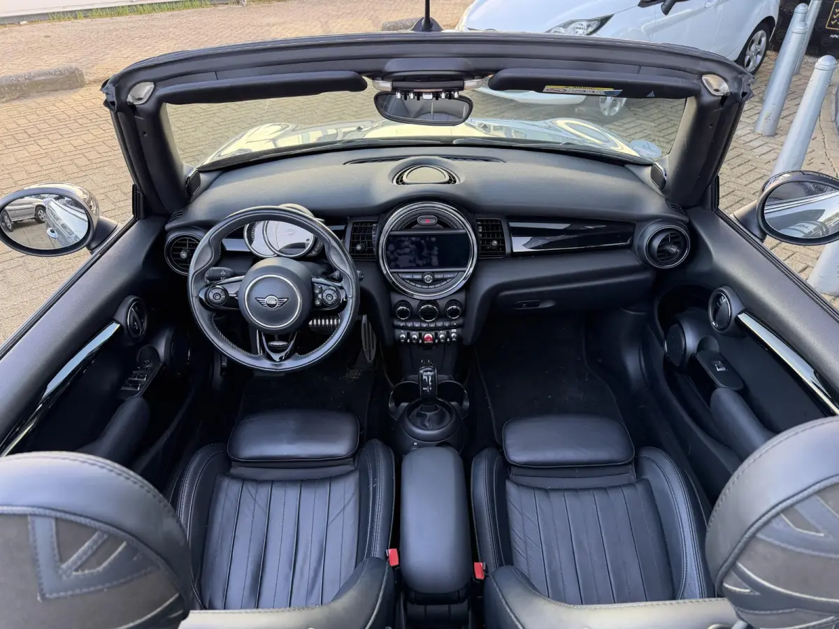 1.5 136PK | UNIEK NETTE STAAT | 1e Eigenaar | NL Auto | AUTOMAAT | LUXE | Cabrio | John Cooper Works | JCW | NAP | Harman Kardon | Achteruitrijcamera | Keyless Entry | Carplay | Cruise Contr