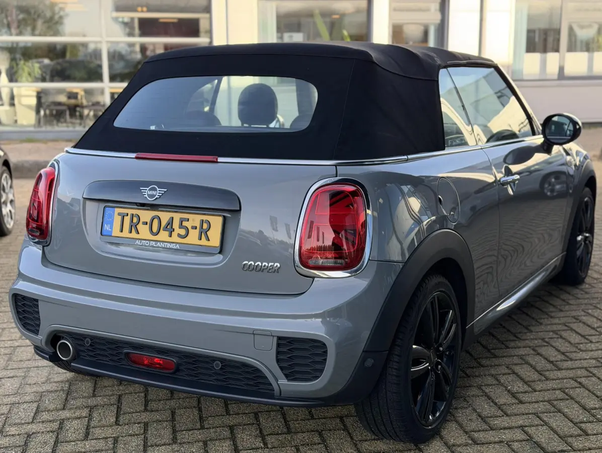 1.5 136PK | UNIEK NETTE STAAT | 1e Eigenaar | NL Auto | AUTOMAAT | LUXE | Cabrio | John Cooper Works | JCW | NAP | Harman Kardon | Achteruitrijcamera | Keyless Entry | Carplay | Cruise Contr
