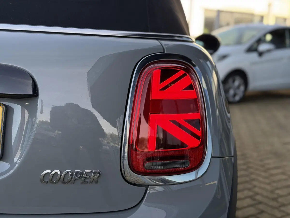 1.5 136PK | UNIEK NETTE STAAT | 1e Eigenaar | NL Auto | AUTOMAAT | LUXE | Cabrio | John Cooper Works | JCW | NAP | Harman Kardon | Achteruitrijcamera | Keyless Entry | Carplay | Cruise Contr