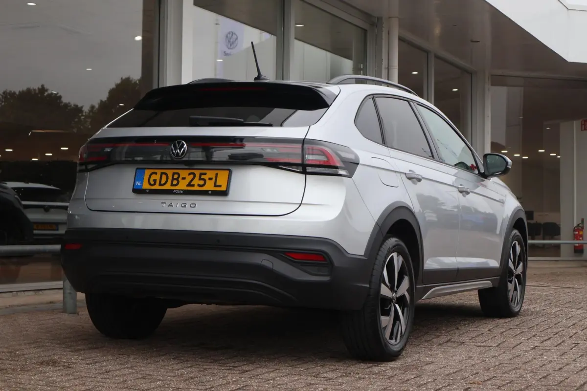 1.0 TSI 95pk Life Edition | Camera | PDC | Adaptive Cruise | Carplay | Stoelverwarming