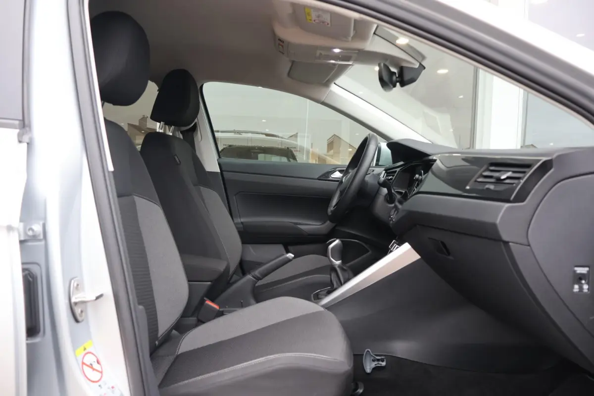 1.0 TSI 95pk Life Edition | Camera | PDC | Adaptive Cruise | Carplay | Stoelverwarming