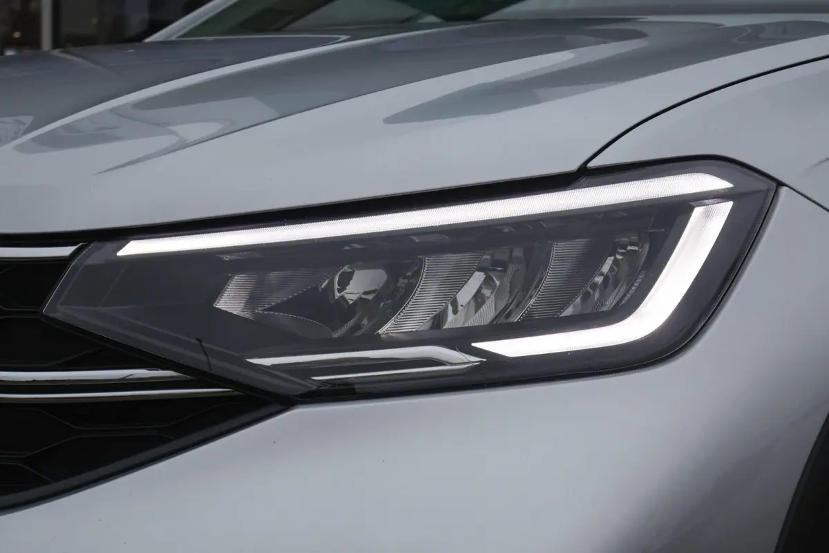 1.0 TSI 95pk Life Edition | Camera | PDC | Adaptive Cruise | Carplay | Stoelverwarming