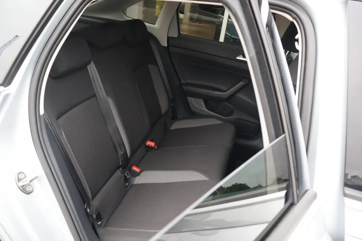 1.0 TSI 95pk Life Edition | Camera | PDC | Adaptive Cruise | Carplay | Stoelverwarming