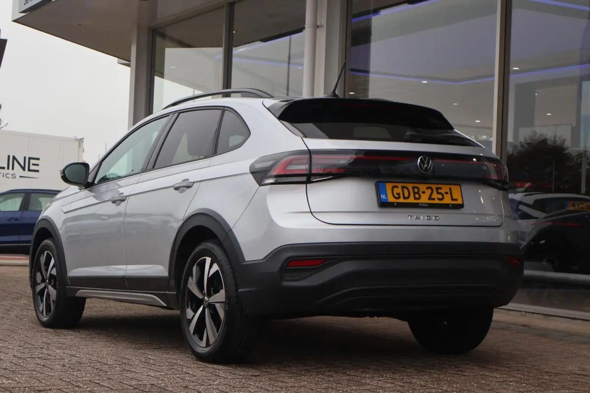 1.0 TSI 95pk Life Edition | Camera | PDC | Adaptive Cruise | Carplay | Stoelverwarming