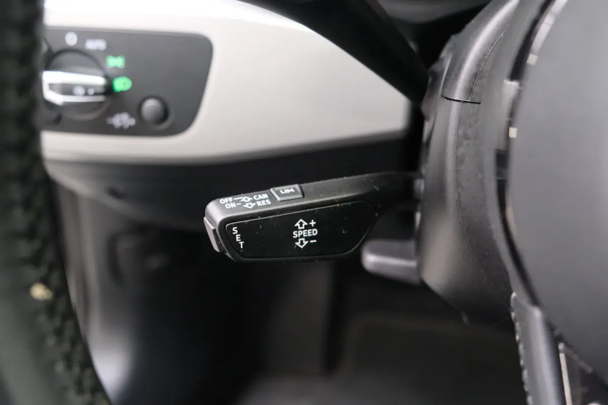 35 TFSI Launch edition Business Automaat - Airco, Cruise, Navi, PDC, Trekhaak.