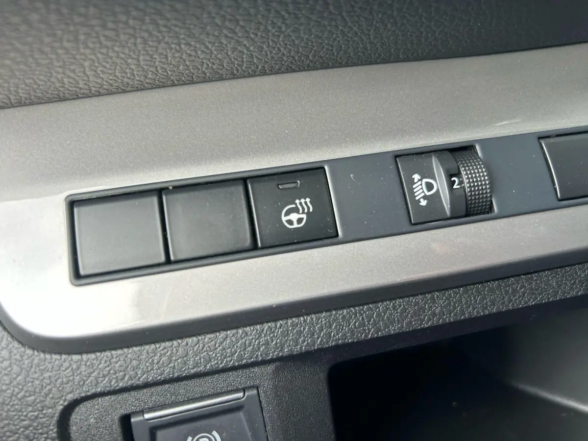 2.0 Diesel 145 S&S L3 DC lederen bekleding | Side bars | 18 lm velgen