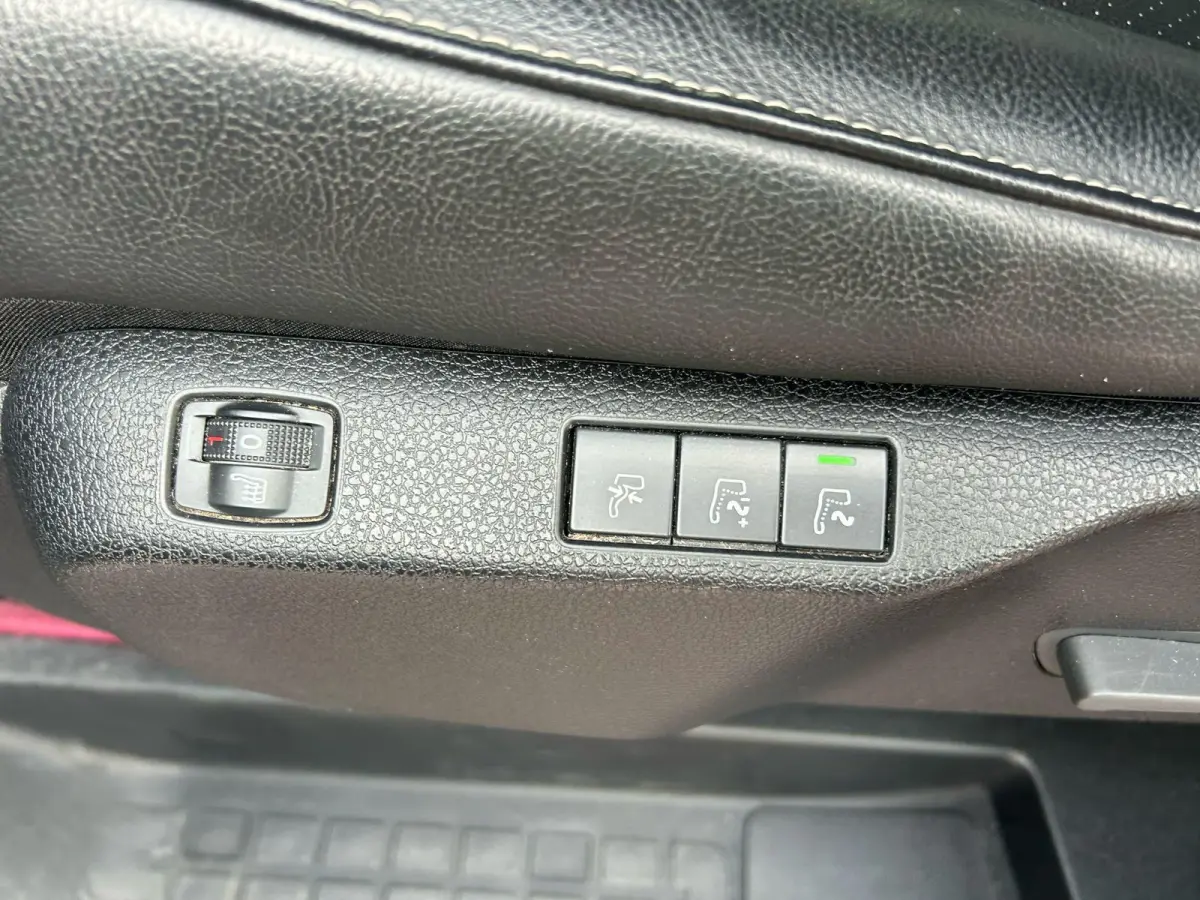 2.0 Diesel 145 S&S L3 DC lederen bekleding | Side bars | 18 lm velgen