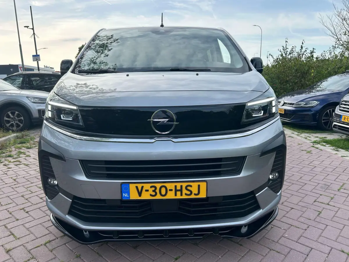 2.0 Diesel 145 S&S L3 DC lederen bekleding | Side bars | 18 lm velgen