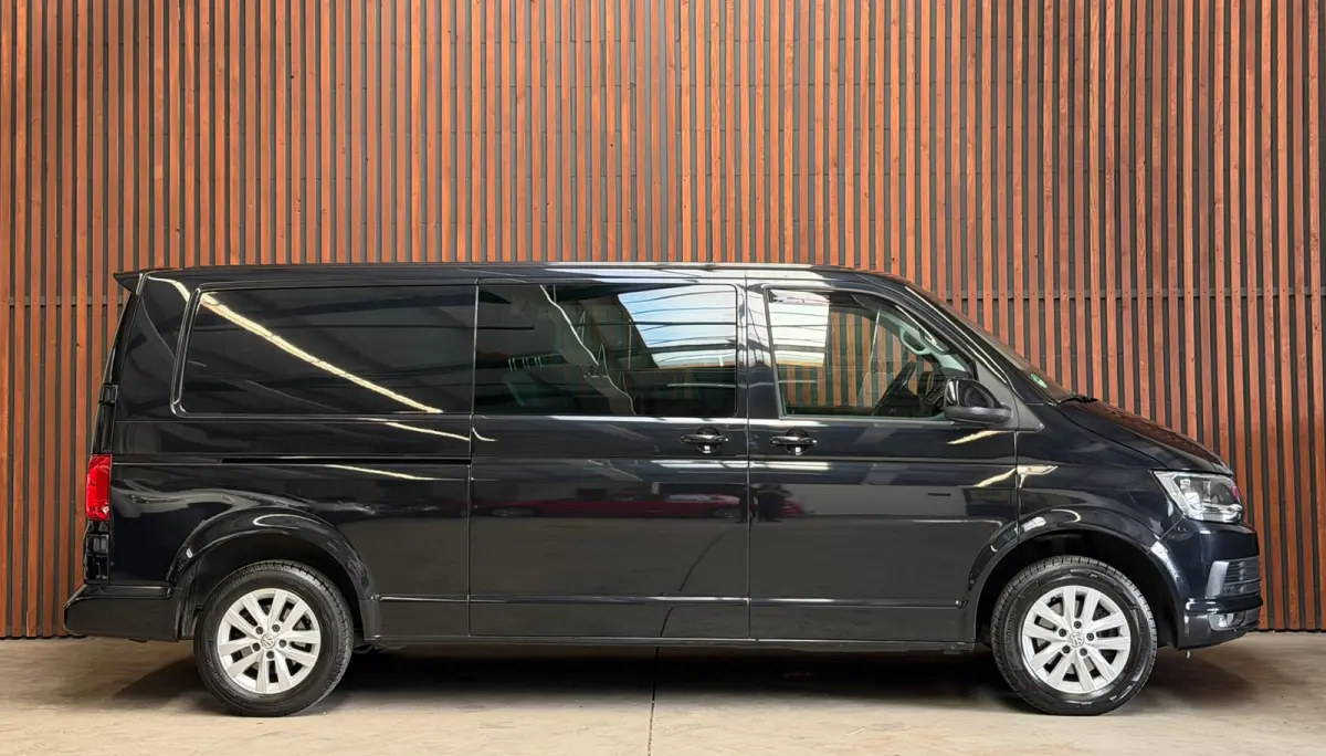 2.0 TDI L2H1 DC Highline Clima-Navi-Cruise-Stoelverw.-Trekhaak-NL Auto-NAP