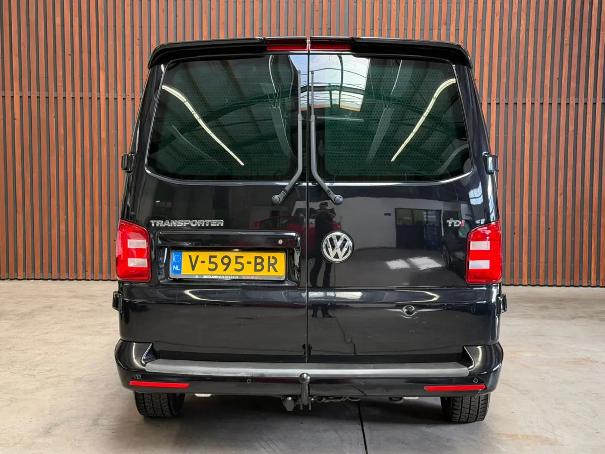 2.0 TDI L2H1 DC Highline Clima-Navi-Cruise-Stoelverw.-Trekhaak-NL Auto-NAP