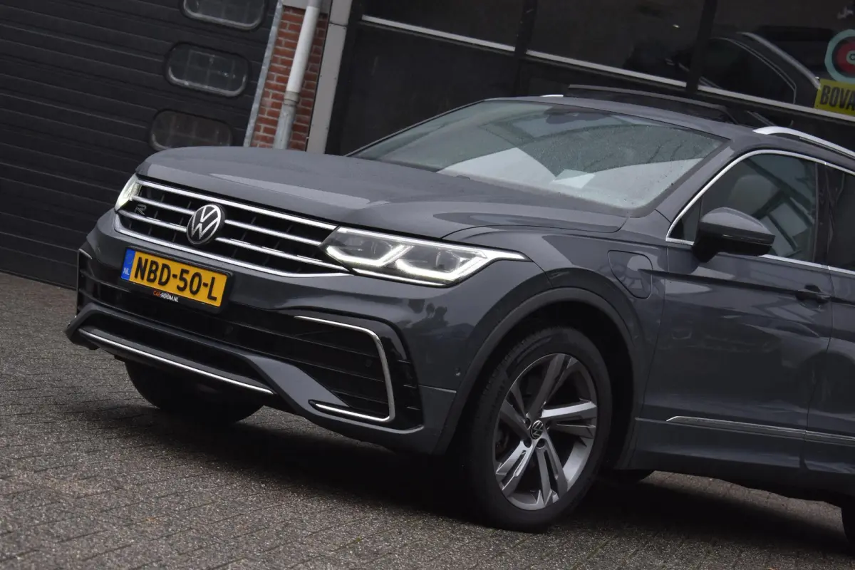 1.4 TSI eHybrid 3X R-Line Pano HUD Camera Trekhaak