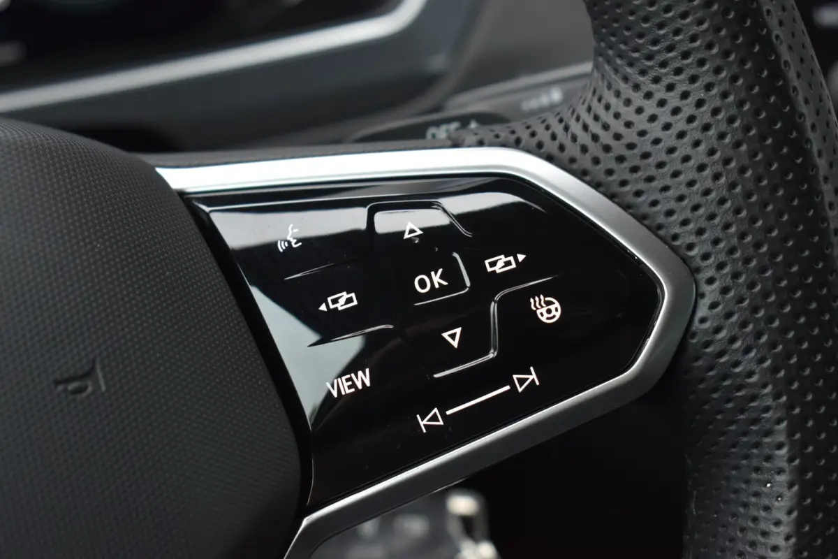1.4 TSI eHybrid 3X R-Line Pano HUD Camera Trekhaak