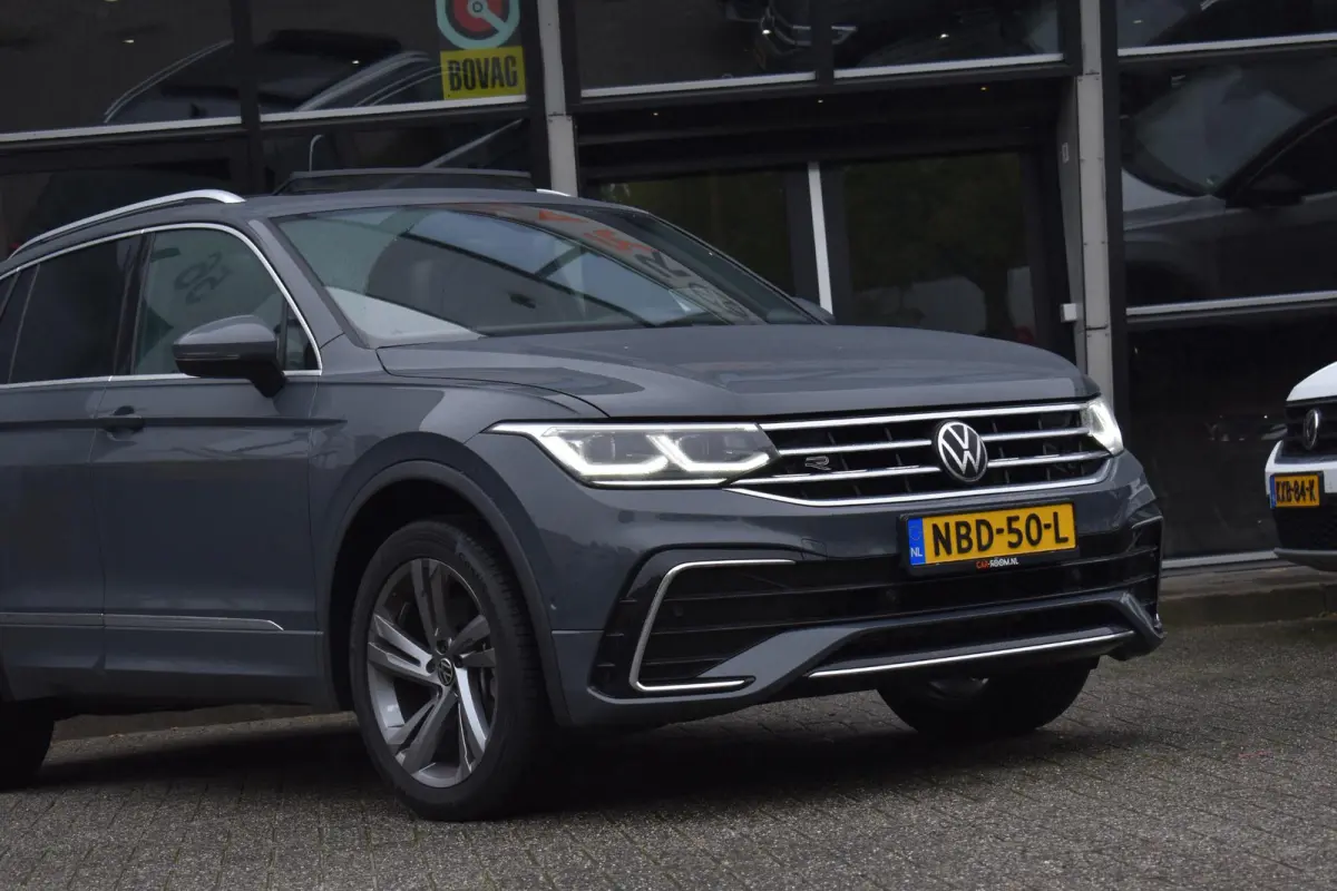 1.4 TSI eHybrid 3X R-Line Pano HUD Camera Trekhaak