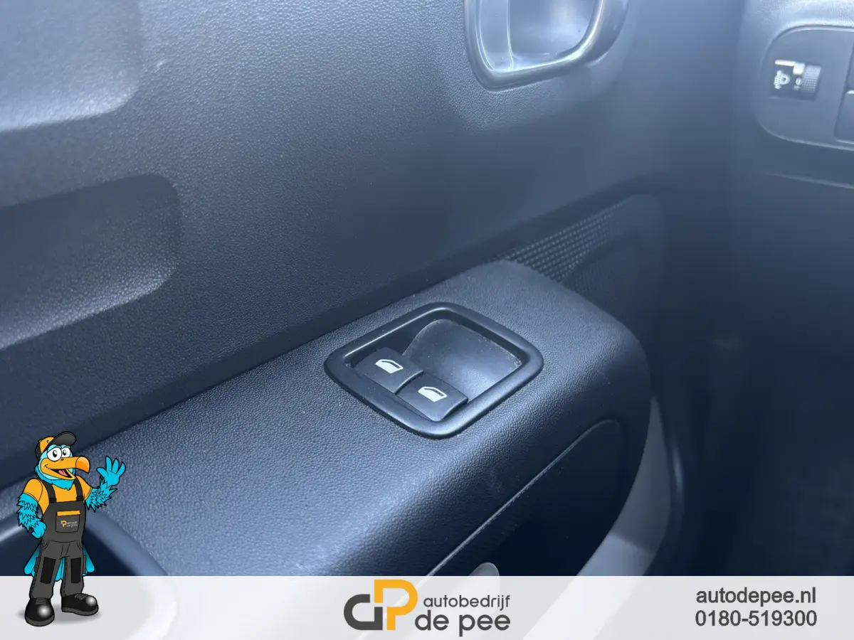 1.2 PureTech Feel GARANTIE/TREKHAAK/CRUISE/CLIMA/CARPLAY rijklaarprijs!