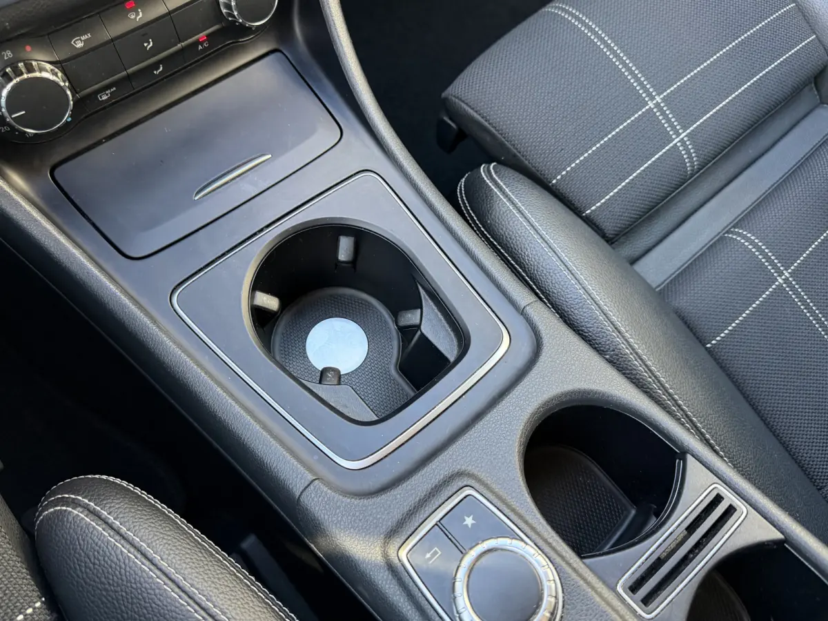 180 d Prestige Navi | Camera