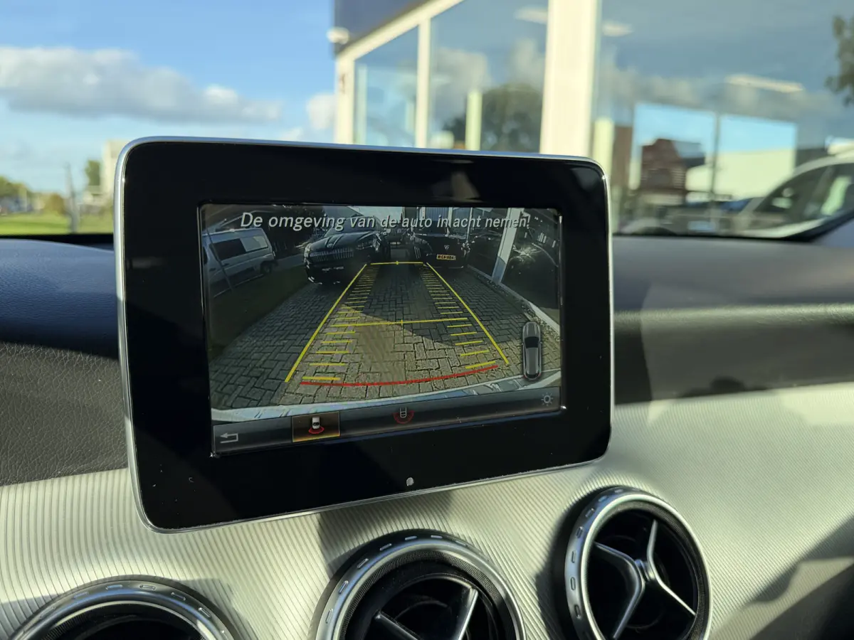 180 d Prestige Navi | Camera