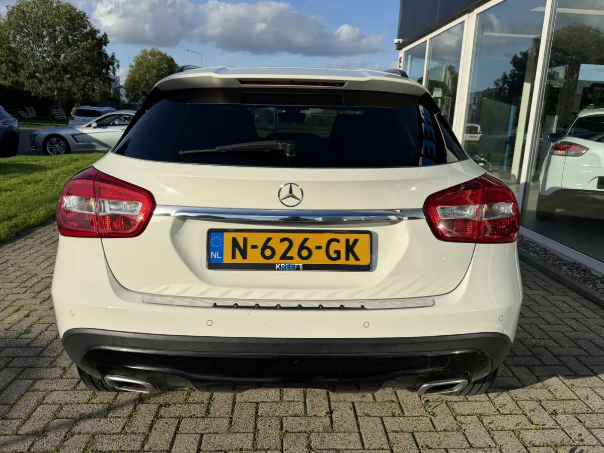 180 d Prestige Navi | Camera