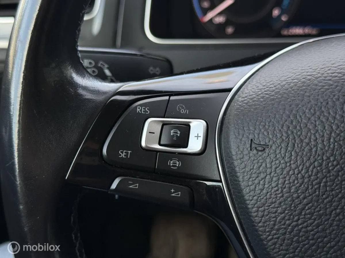 |SoH 88%| Winterpack | ACC | Carplay | Led