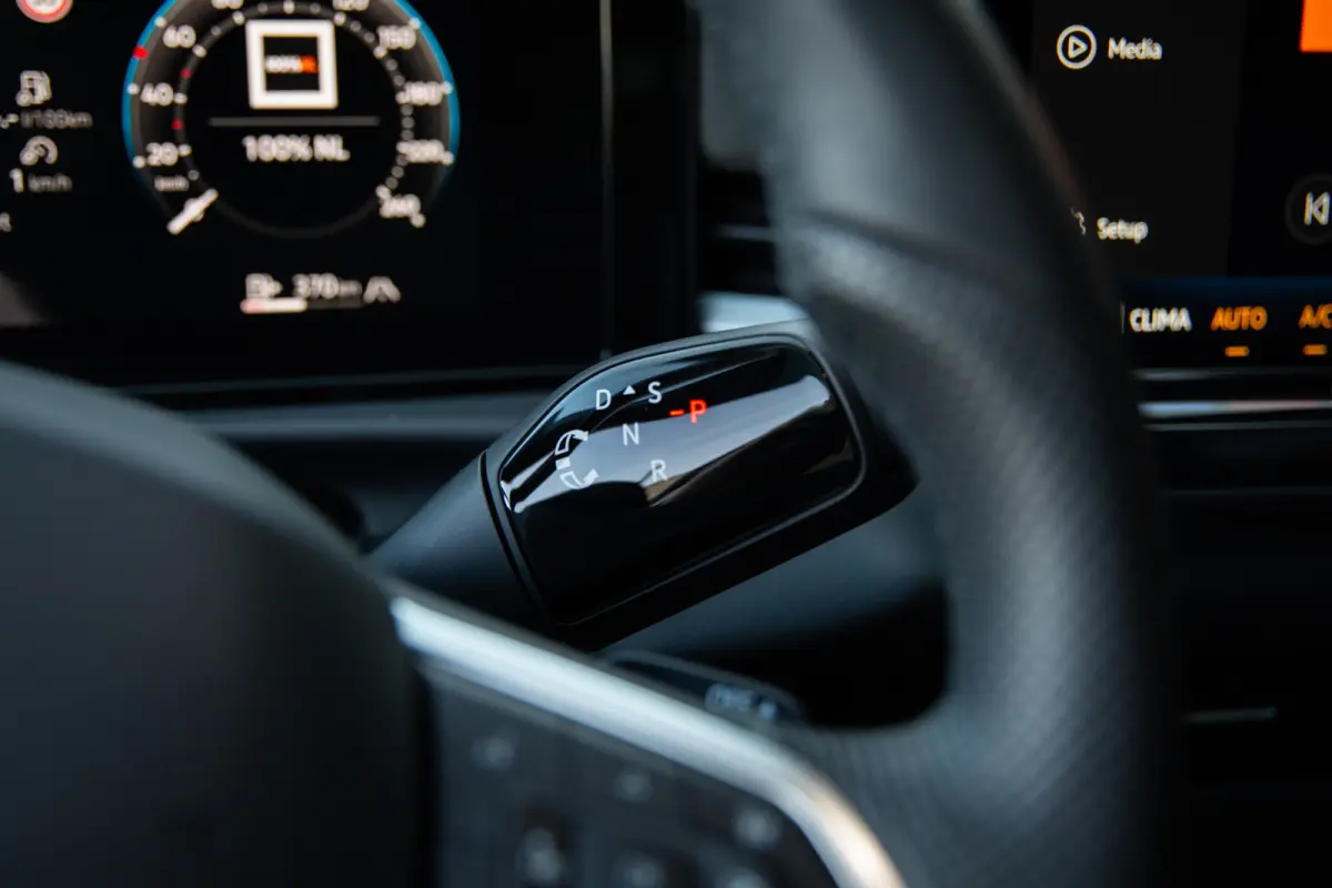 1.5 eTSI R-line , Trekhaak, Apple Carplay, Adaptive Cruise, Stoel/stuurverwarming,