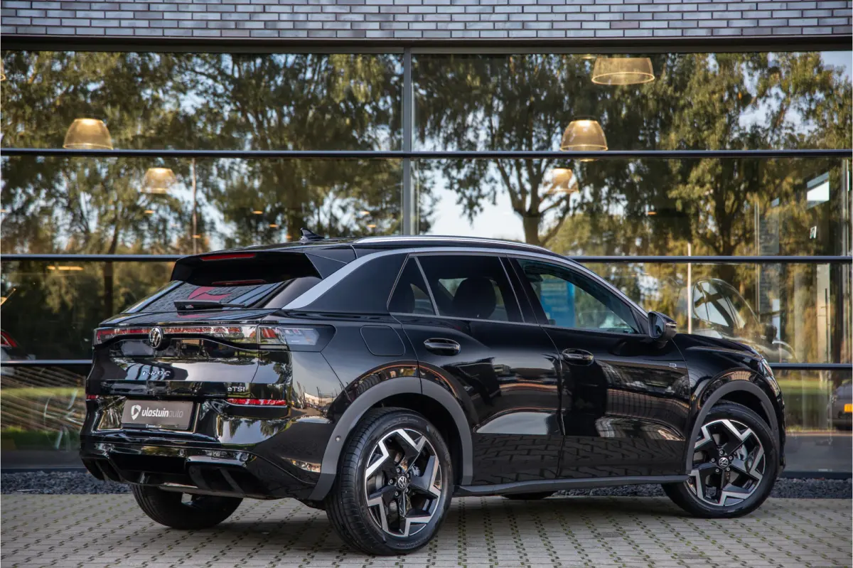 1.5 eTSI R-line , Trekhaak, Apple Carplay, Adaptive Cruise, Stoel/stuurverwarming,