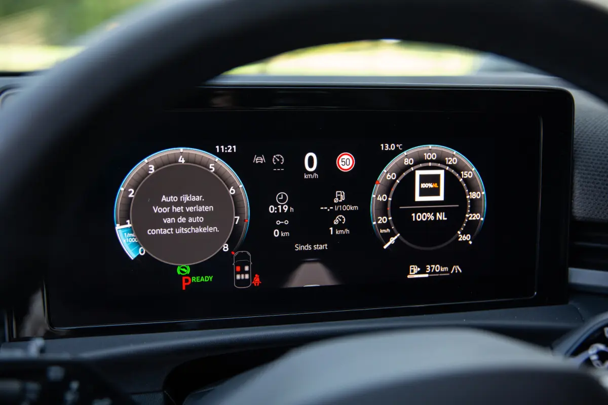 1.5 eTSI R-line , Trekhaak, Apple Carplay, Adaptive Cruise, Stoel/stuurverwarming,
