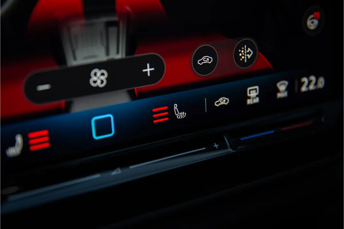 1.5 eTSI R-line , Trekhaak, Apple Carplay, Adaptive Cruise, Stoel/stuurverwarming,