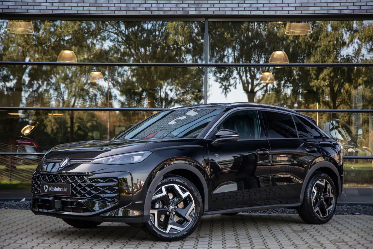 1.5 eTSI R-line , Trekhaak, Apple Carplay, Adaptive Cruise, Stoel/stuurverwarming,