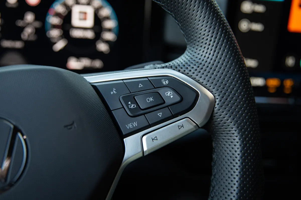 1.5 eTSI R-line , Trekhaak, Apple Carplay, Adaptive Cruise, Stoel/stuurverwarming,