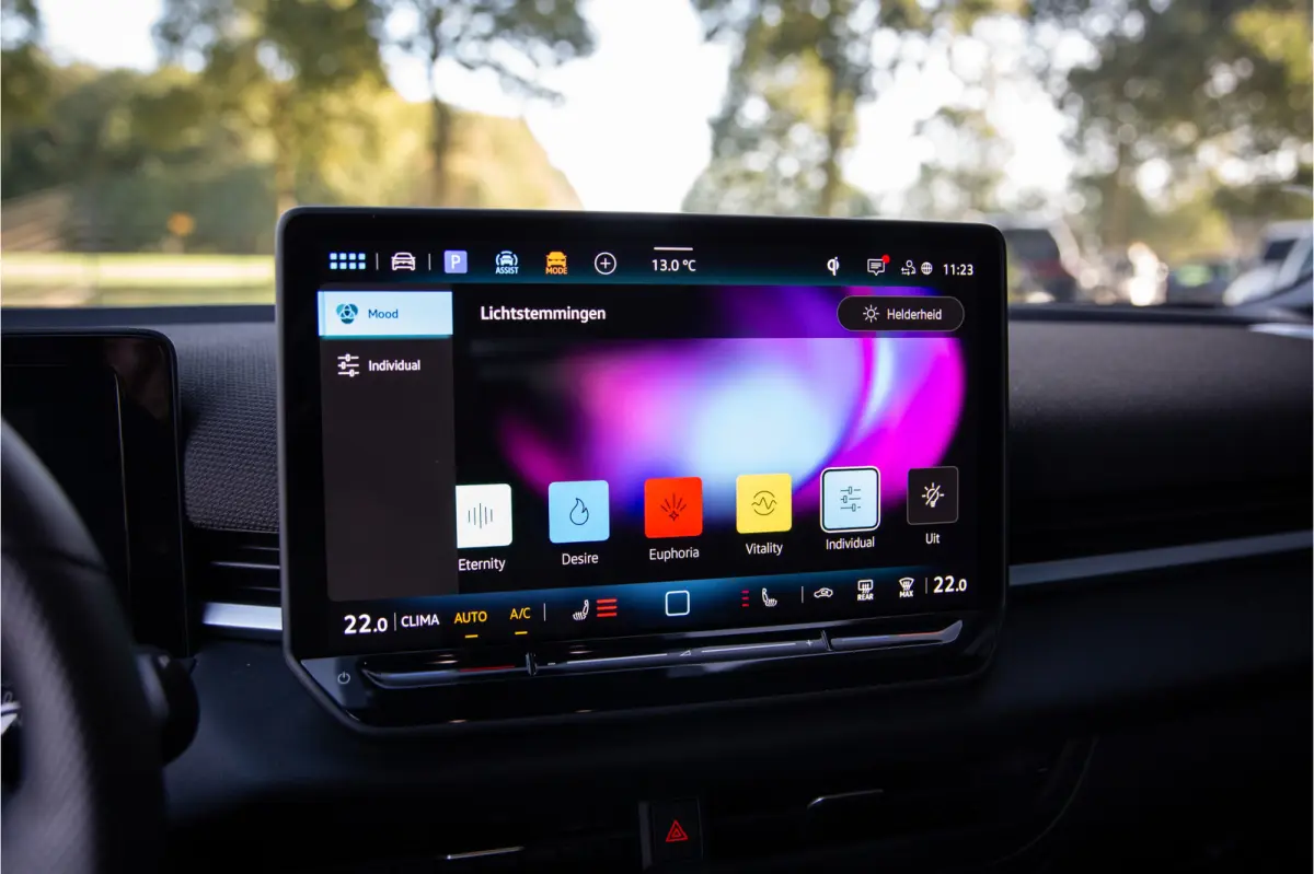 1.5 eTSI R-line , Trekhaak, Apple Carplay, Adaptive Cruise, Stoel/stuurverwarming,