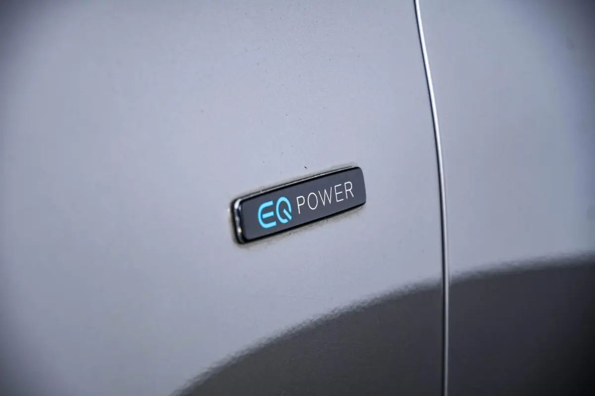 4MATIC Premium Plus Trekhaak - Panoramadak - Rijsassistentiepakket plus - Burmester - Nightpakket - AIR BALANCE-pakket - Treeplanken - Elektrisch verstelbare/verwarmde stoelen -