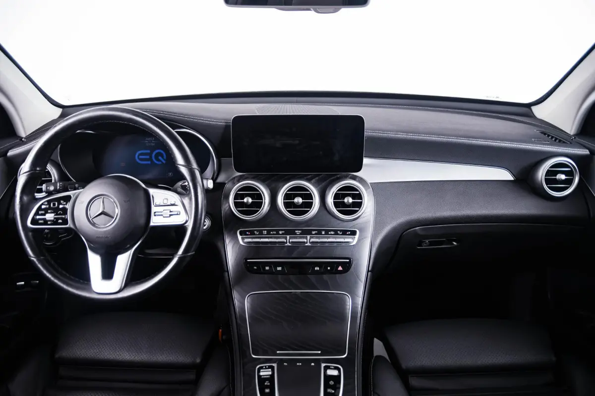 4MATIC Premium Plus Trekhaak - Panoramadak - Rijsassistentiepakket plus - Burmester - Nightpakket - AIR BALANCE-pakket - Treeplanken - Elektrisch verstelbare/verwarmde stoelen -