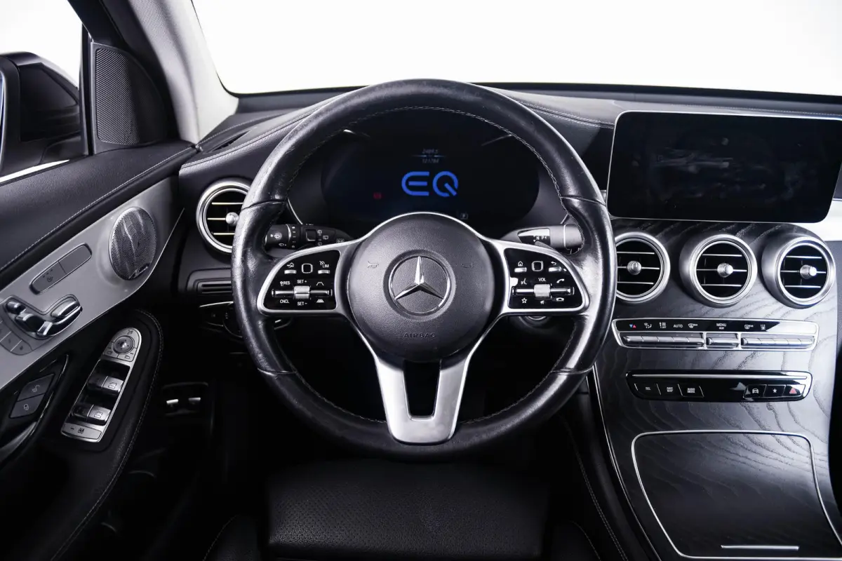 4MATIC Premium Plus Trekhaak - Panoramadak - Rijsassistentiepakket plus - Burmester - Nightpakket - AIR BALANCE-pakket - Treeplanken - Elektrisch verstelbare/verwarmde stoelen -