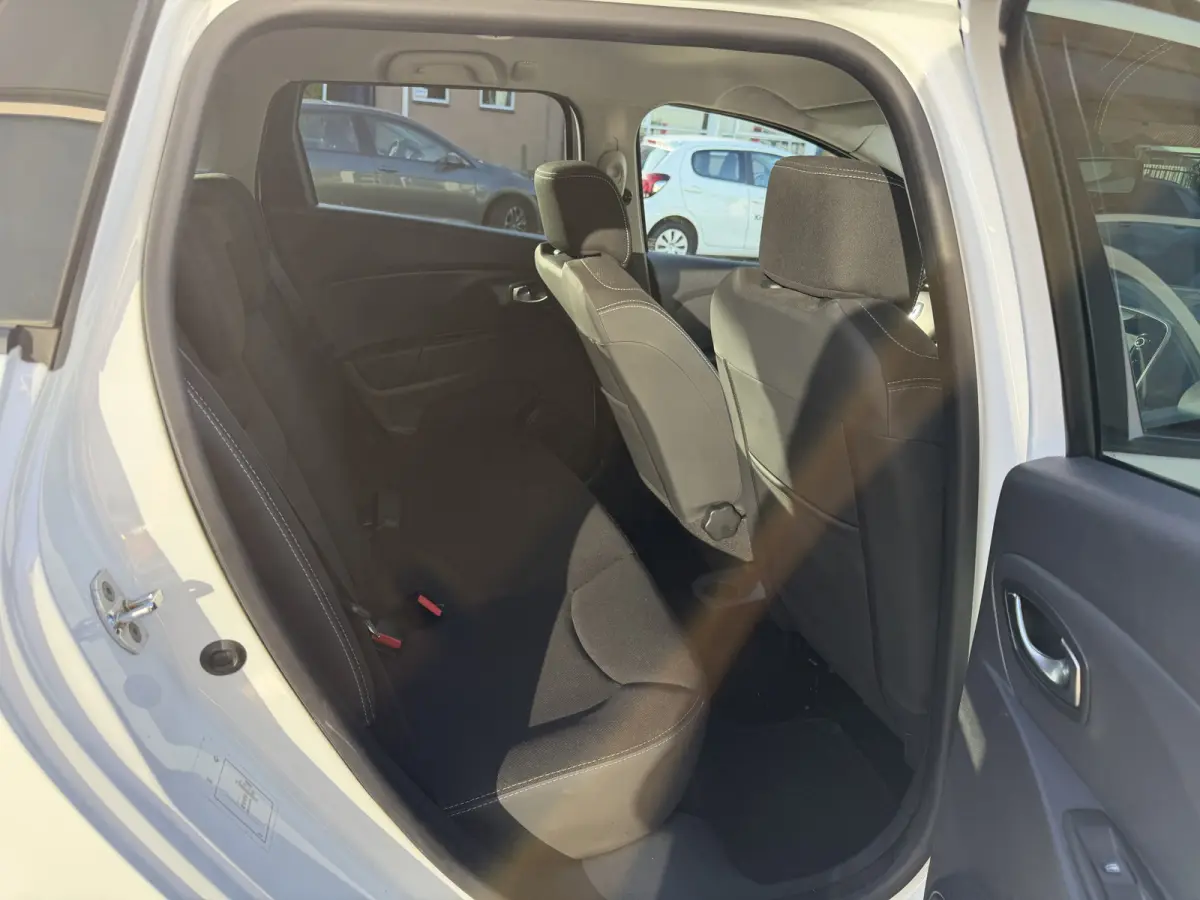 0.9 TCe Zen Apple carplay | Cruise